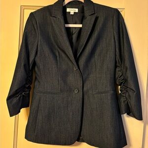 Calvin Klein 2 button blazer with rouched sleeves. Size 4.